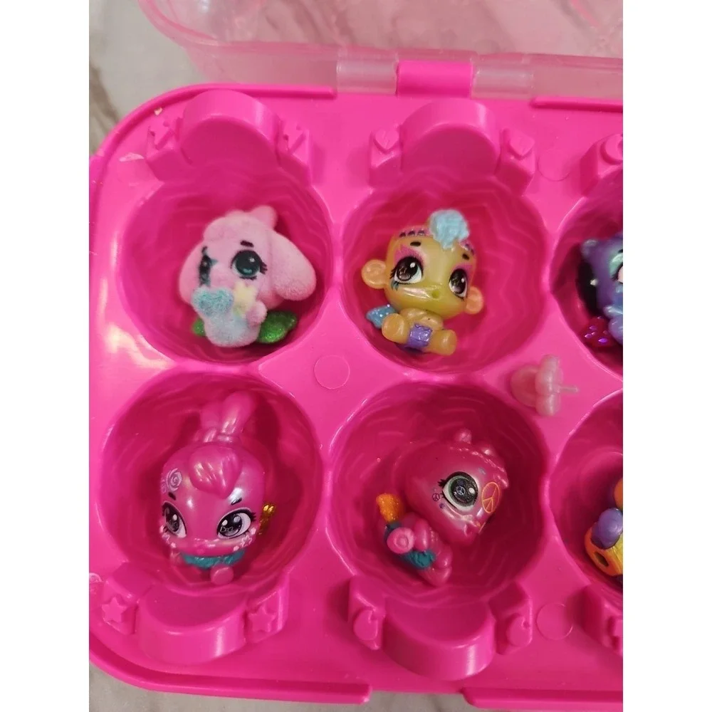 Hatchimals 12 Egg Surprises CollEGGtible Cute Shimmer Babies Carton &Accessories